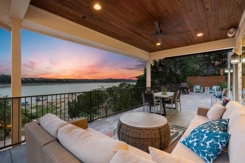 Top-rated lake house vacation Rental on Lake Travis Austin Texas